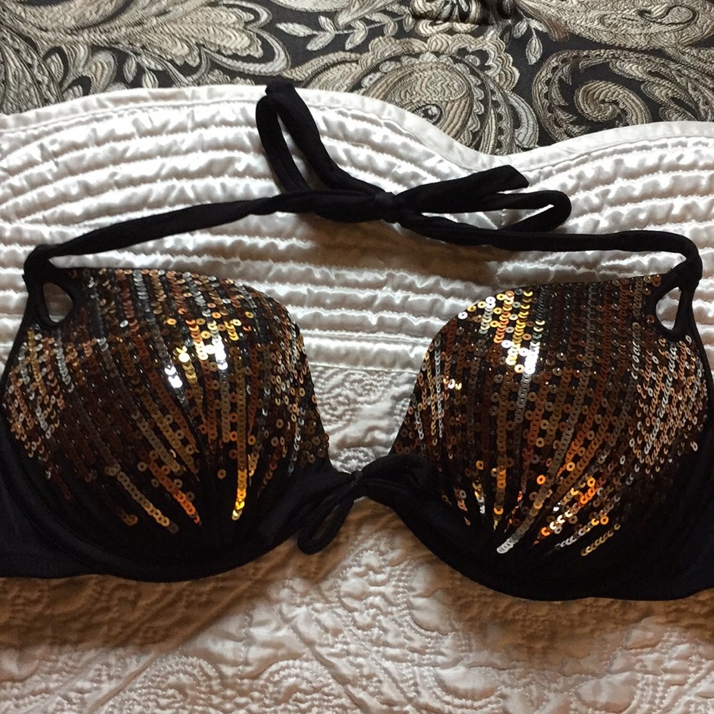 Victoria’s Secret sequence swim suit top 32 DD